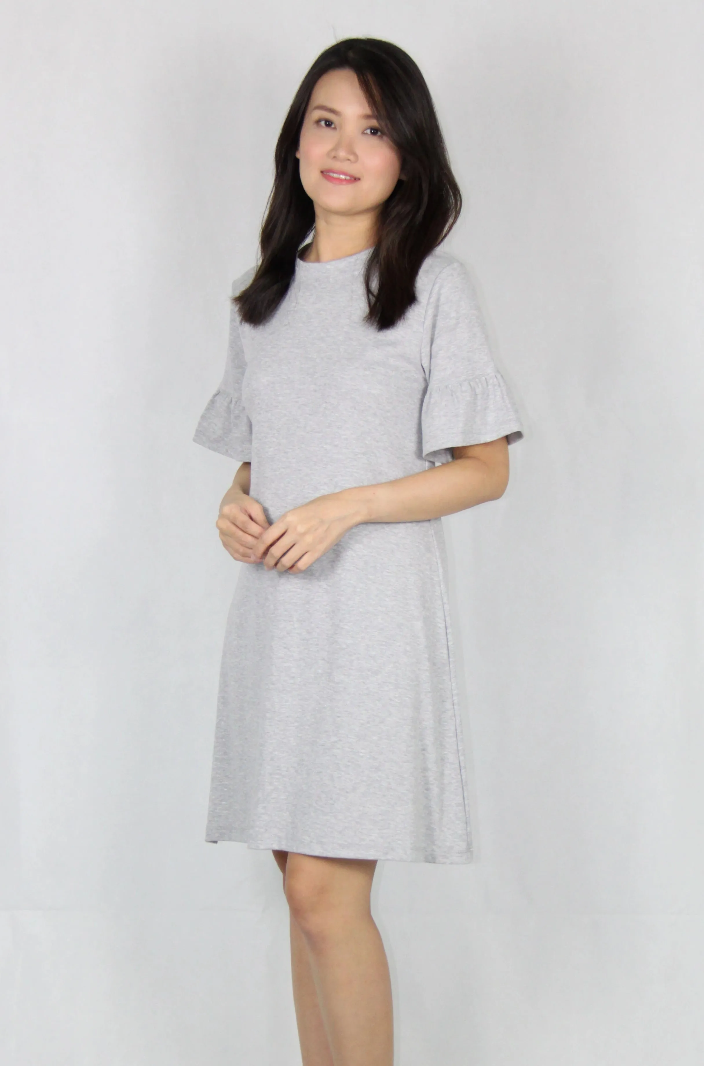 Basic Ruffles Sleeve Dress in Light Grey