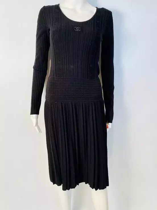 Chanel 05A Black Long Sleeve Ribbed CC Logo Sweater Dress FR 38 US 4/6