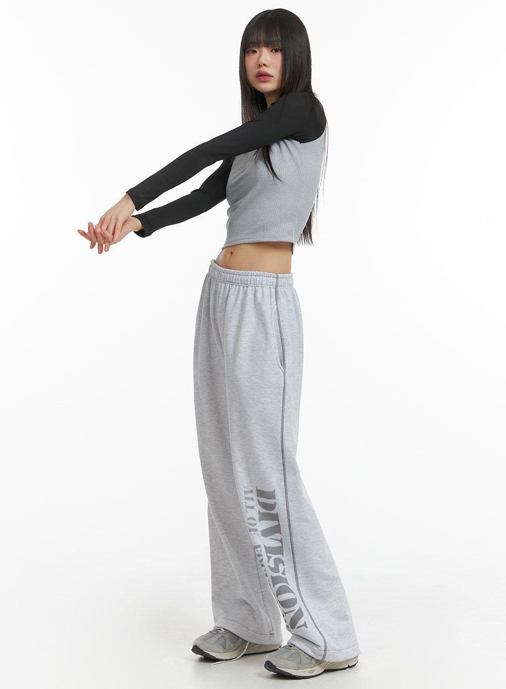 Graphic Lettering Sweatpants (UNISEX) CJ412