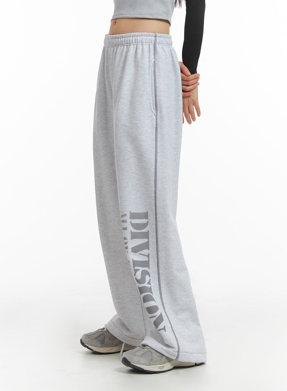 Graphic Lettering Sweatpants (UNISEX) CJ412